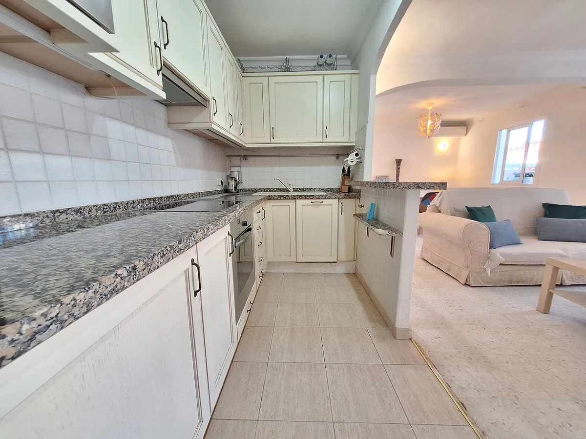 25afca99-976e-4559-b776-7e6645fb945b