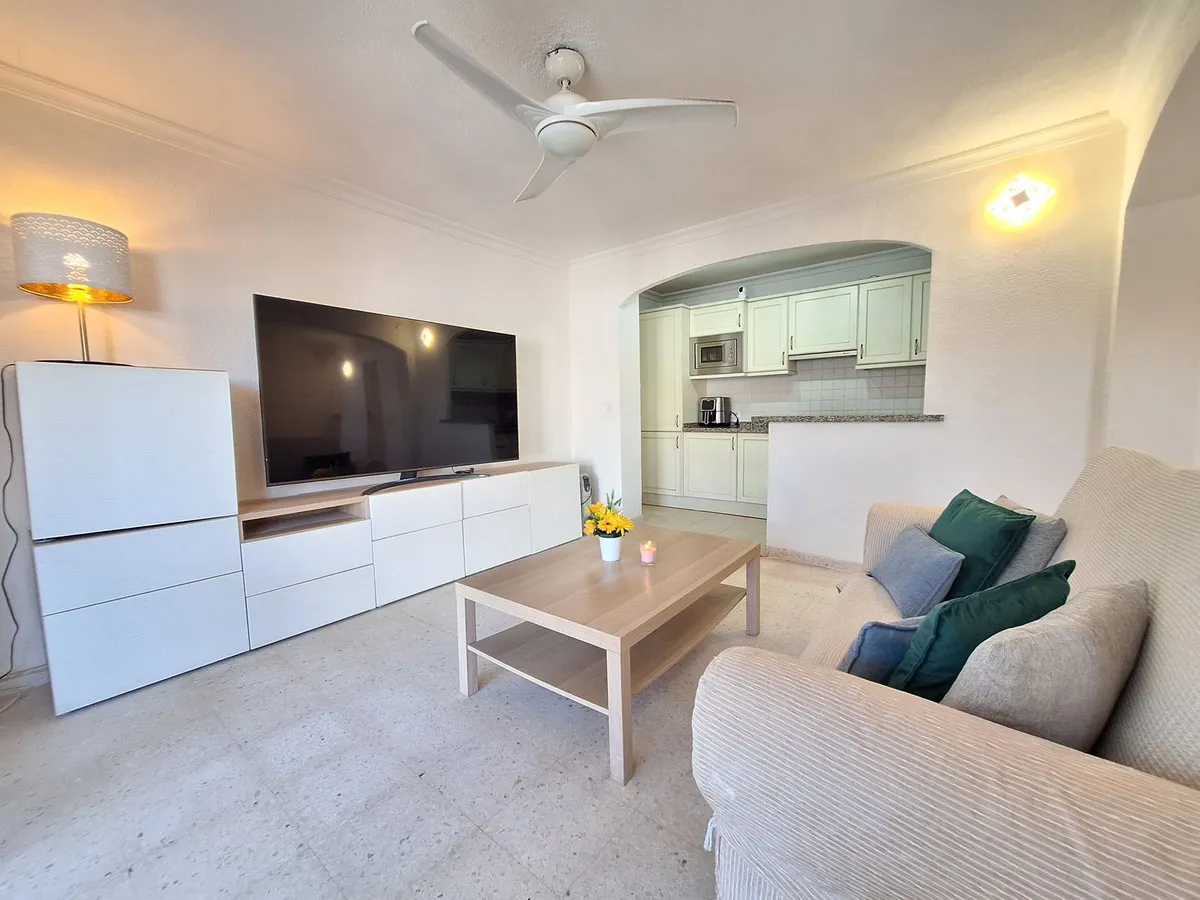 9b002551-d8ac-4cee-b17c-0ea8605960a7