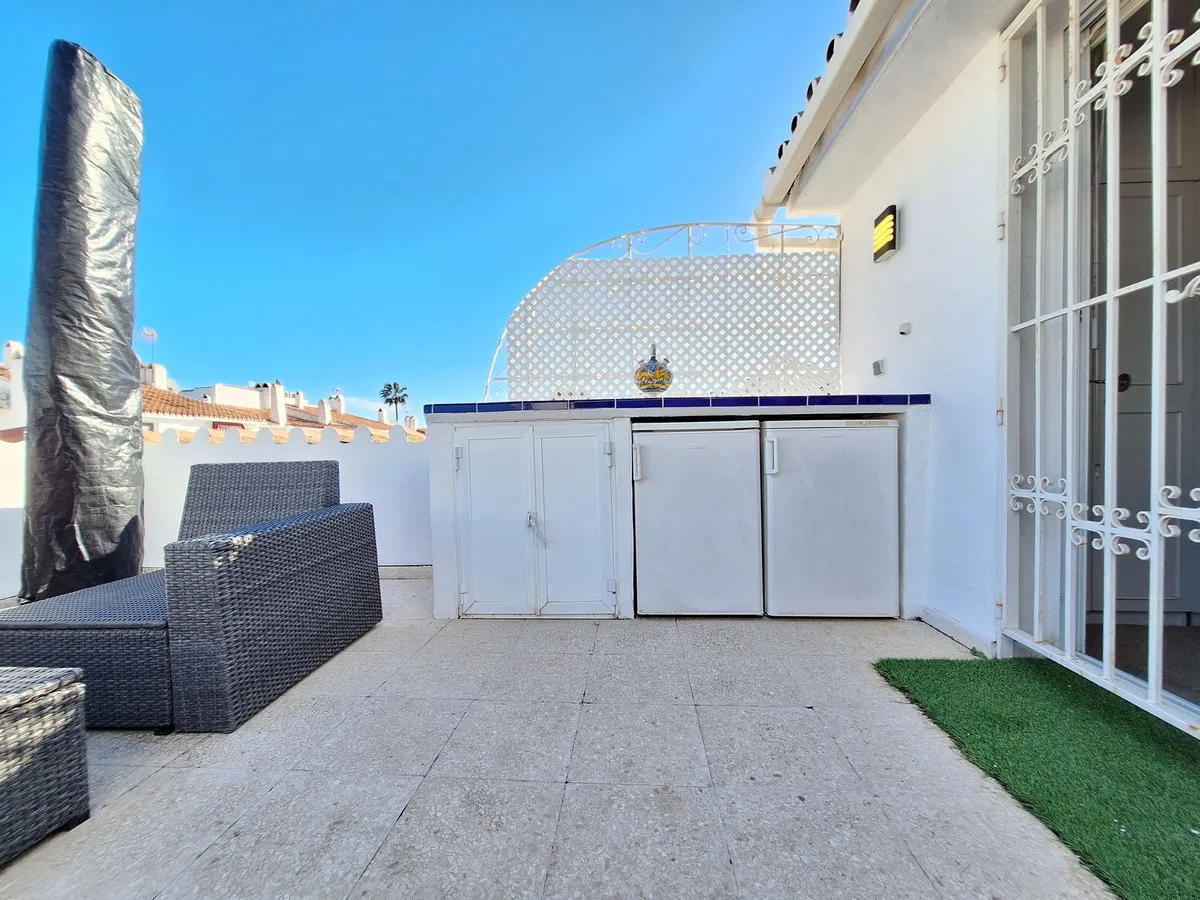 d4e85e89-2c08-4f9e-a3fd-3d00b9498b12