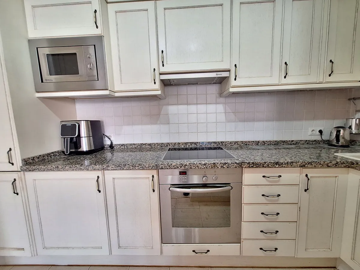 ec79e597-9143-40a7-bb07-f547dce9ab39