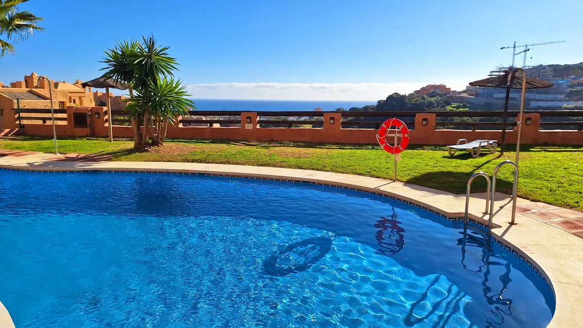 0e3fed13-1036-4d07-b624-5cf04d55225d