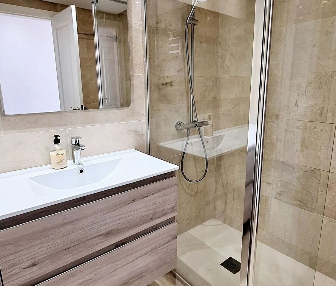 8d1ad23e-6416-4bb1-b92c-3ac6e989f731