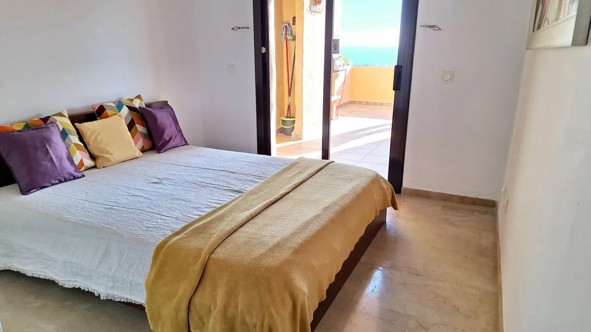 cfa08d67-366a-430c-8c4d-99a41b25dbb4