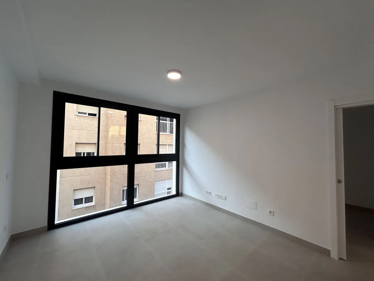 aa9b50c4-c99a-43e5-b17d-f6158356e307