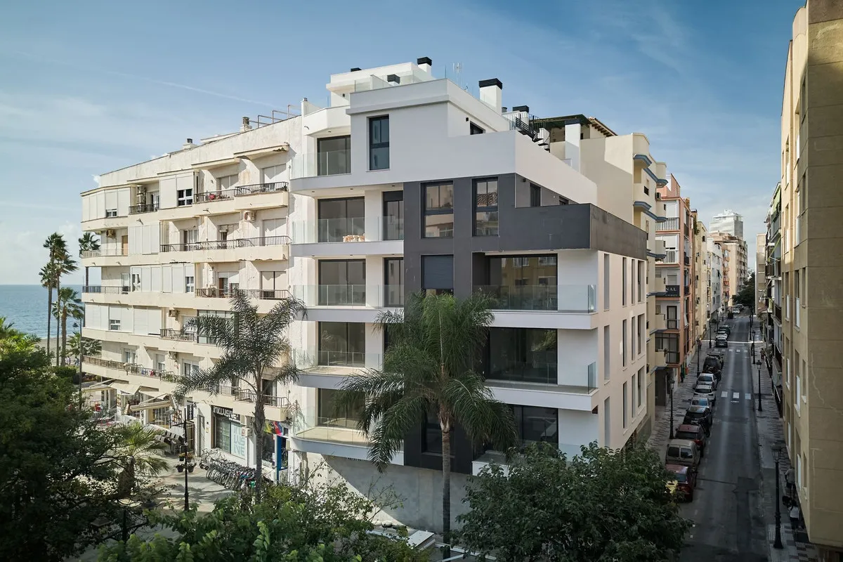Stylish 1-Bedroom Apartment in Estepona