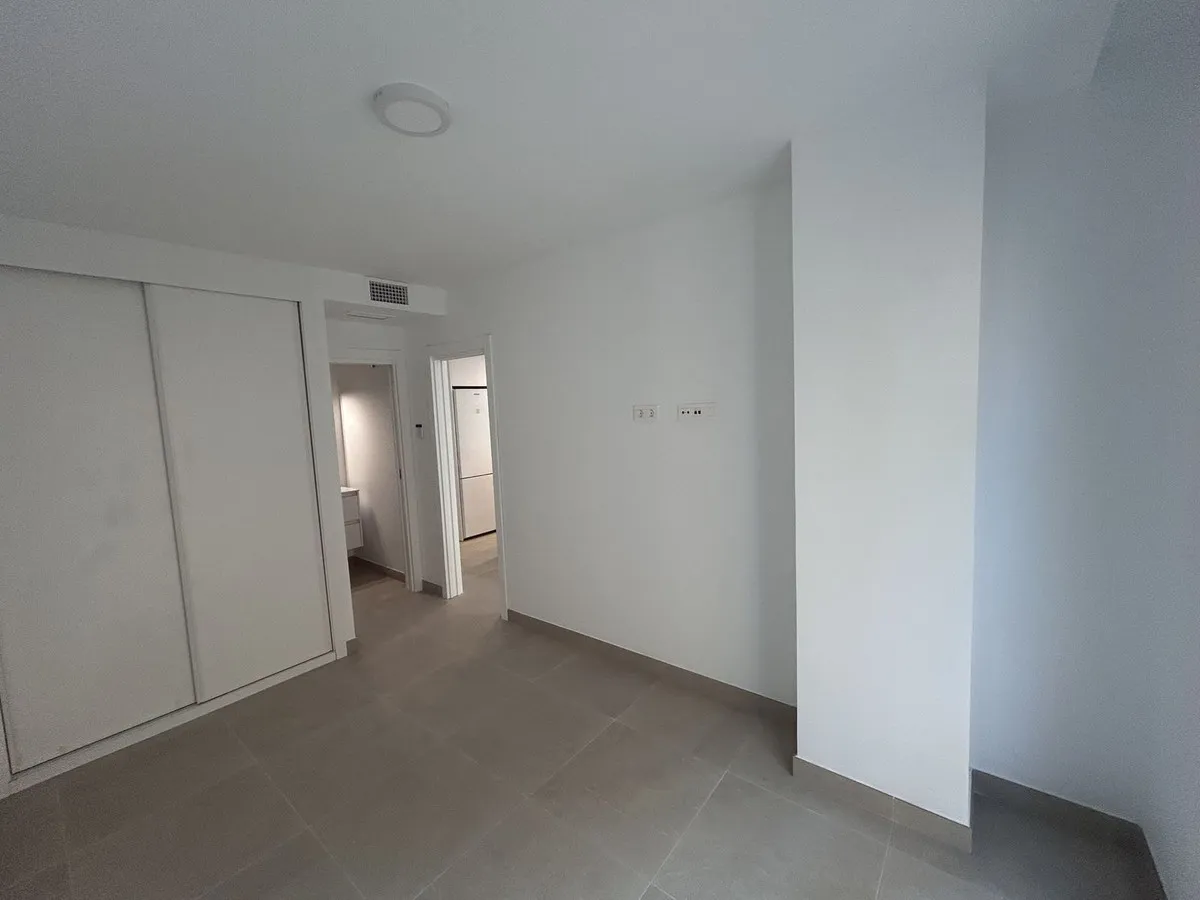 e8f4b786-131e-45c5-83b2-1b05627d7296