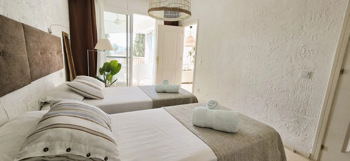 10ccdbe5-c77e-4ddd-b5dd-27d9dc887b8a