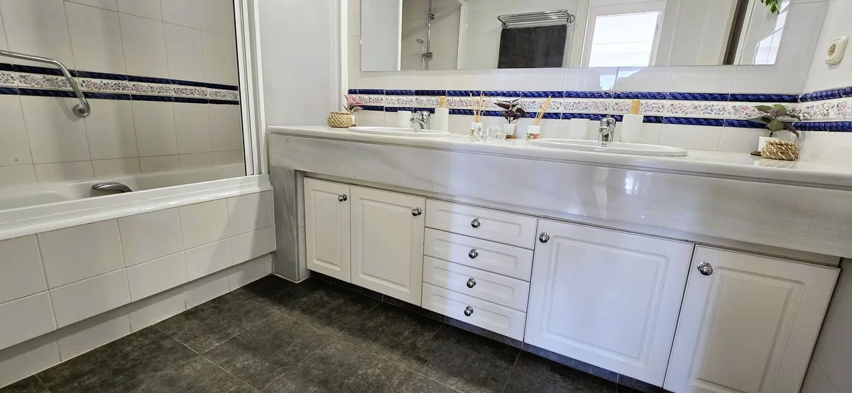 9265ae28-a58a-461e-b960-fb2b62fc2207