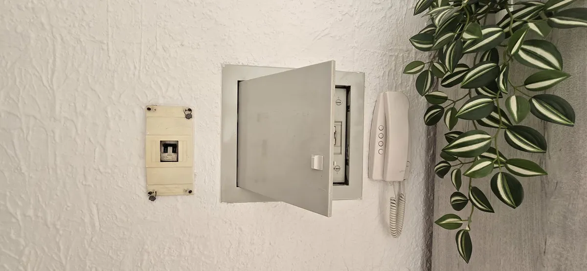 cce5b755-0074-40c8-9915-9c56347460f9