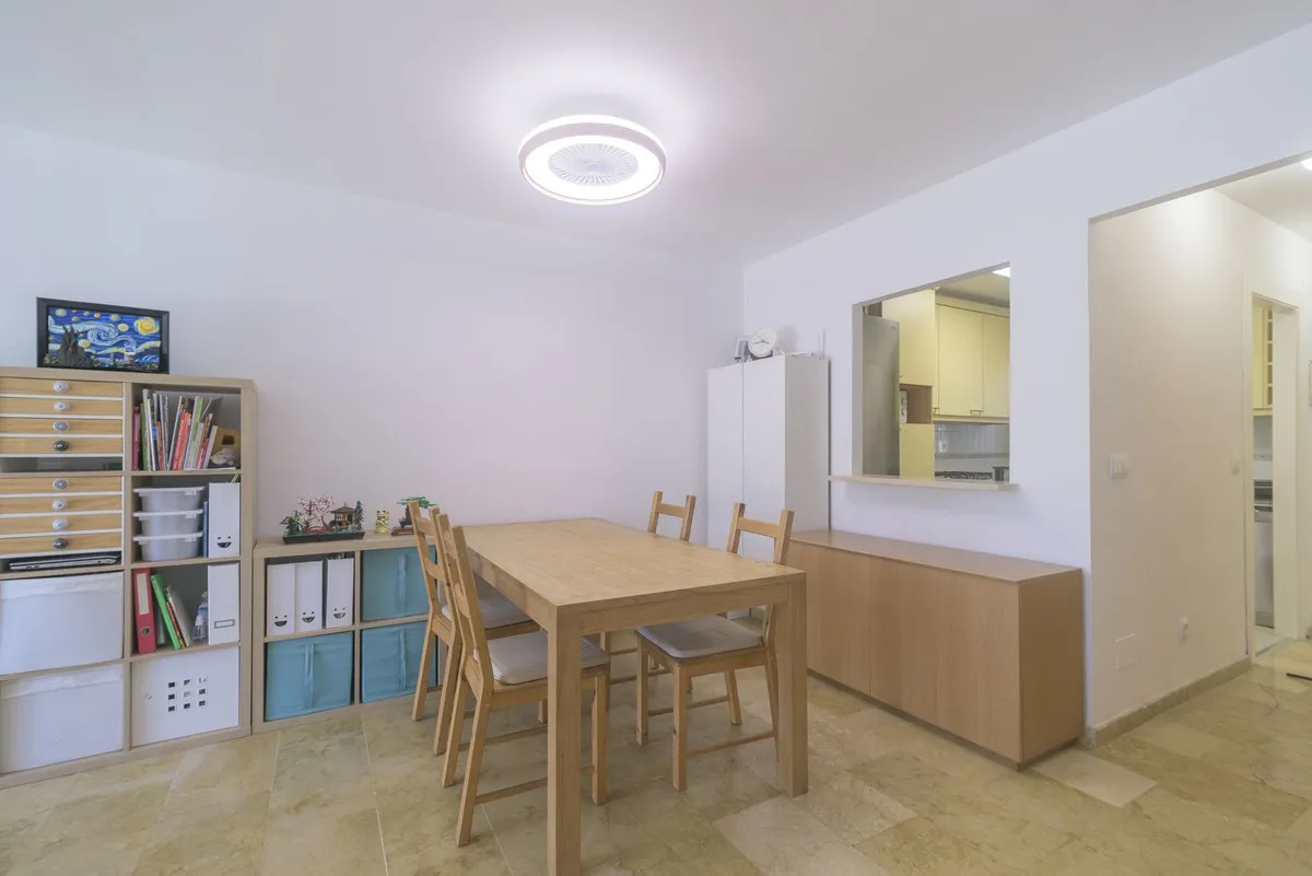 4fca552b-2a5d-4ef8-a9e1-0d560df1f843