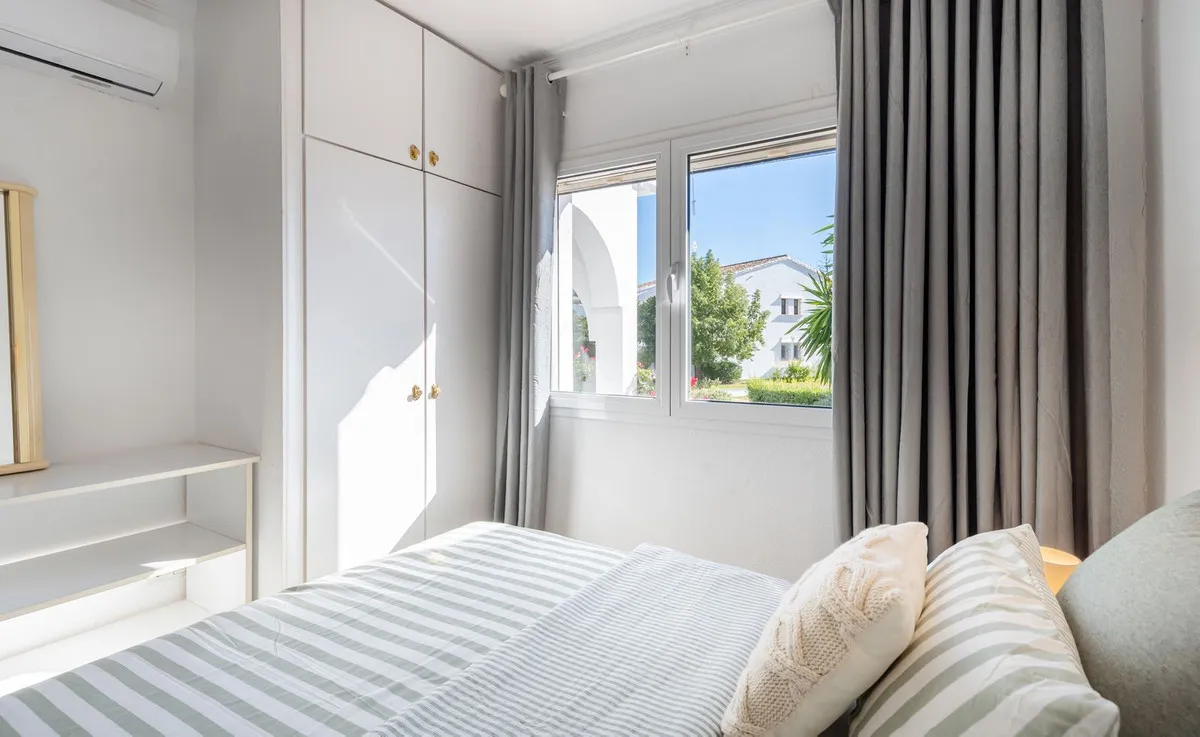 213b6514-ad71-4b9b-81a3-00a07e6f981a