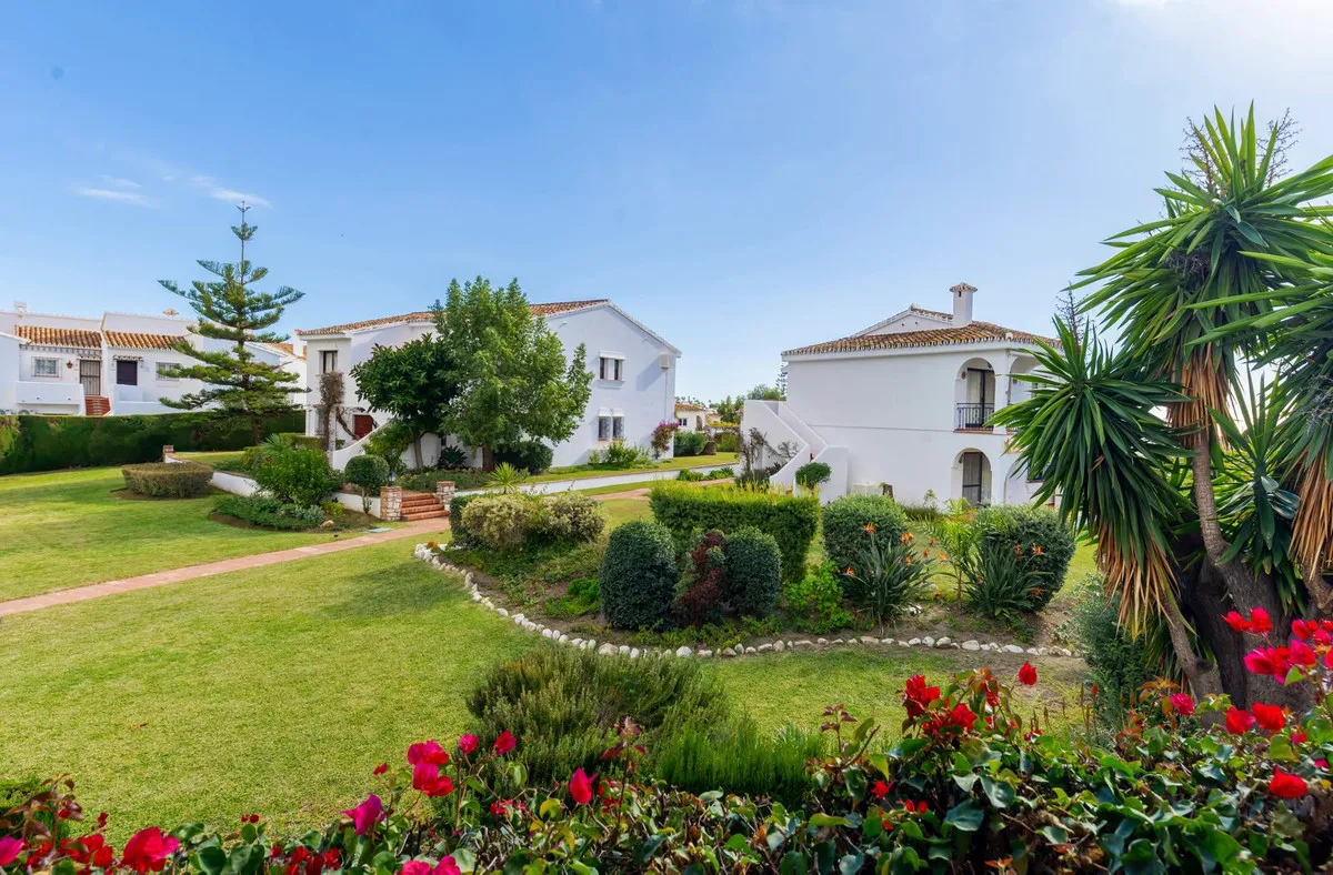 90caa23a-8df0-4d14-95a7-6e975962469e