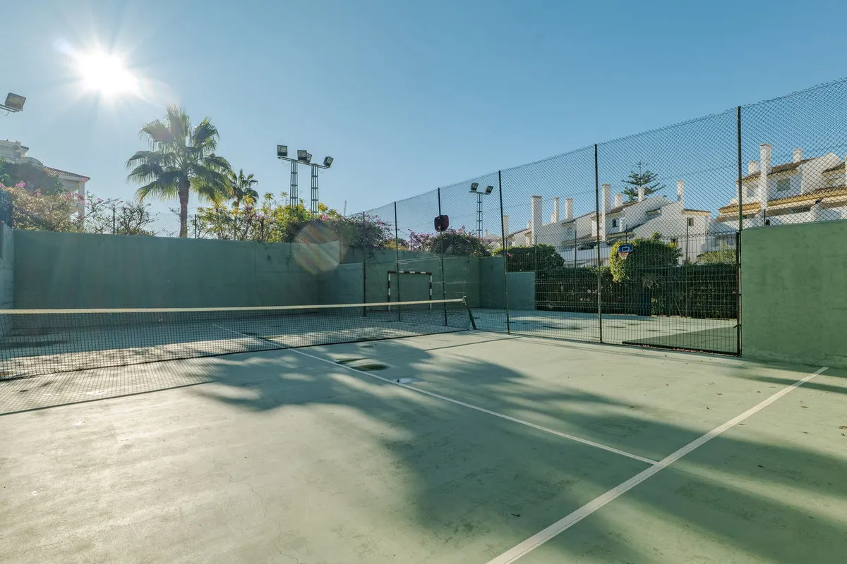 351db9c4-6875-46a5-8da5-3727d7755926