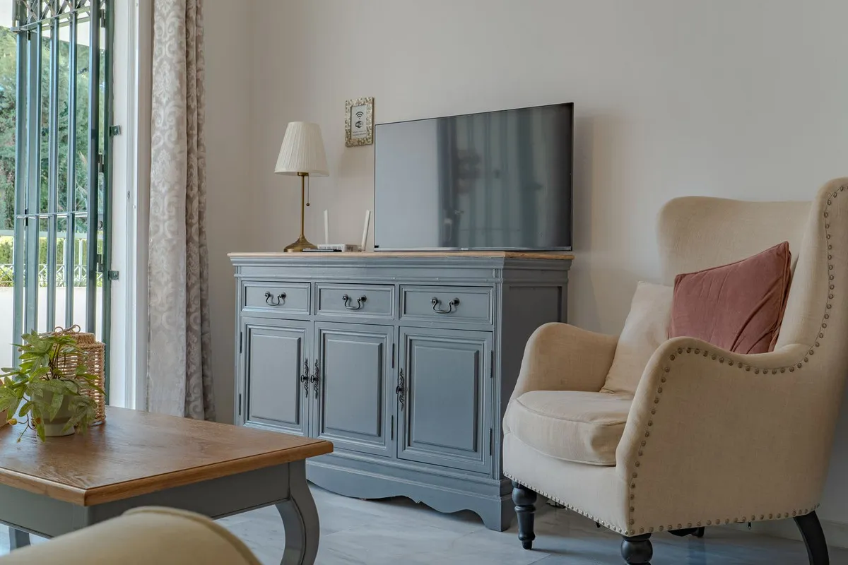 43970536-6c58-4889-8d90-e449b7af6fef