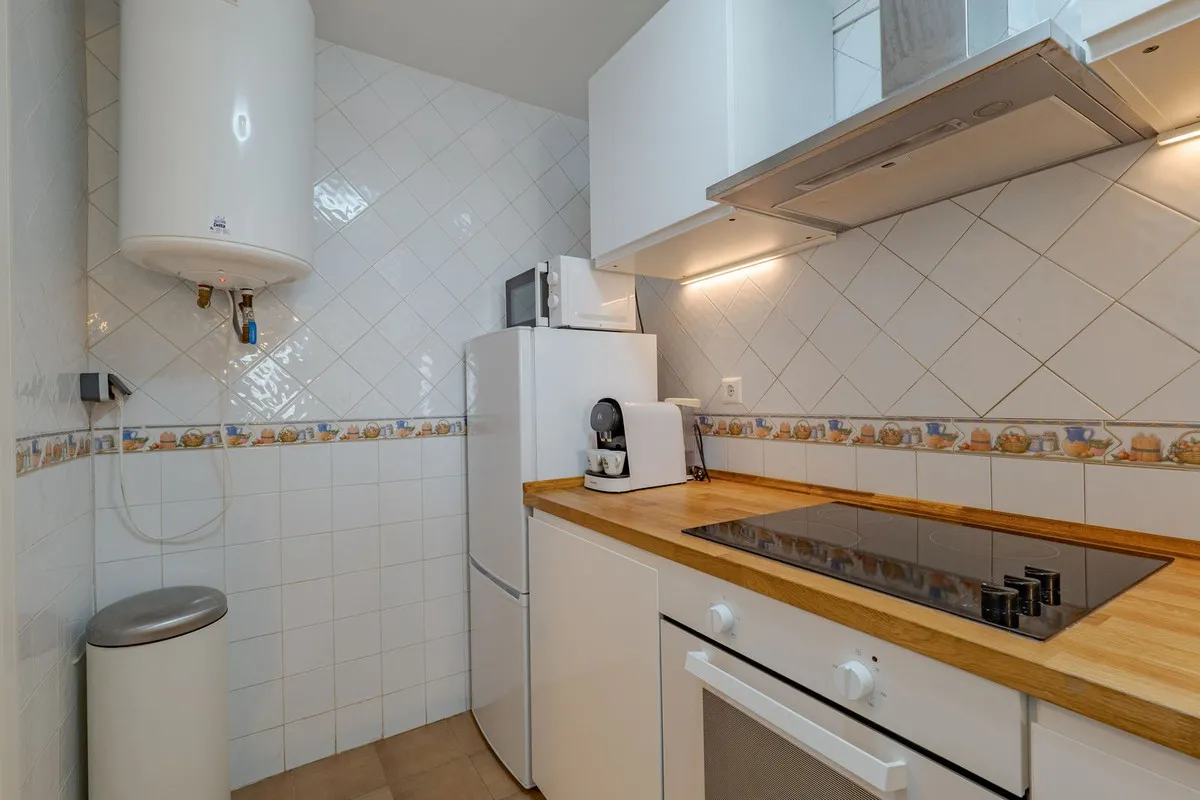 a9d1f715-8d87-4967-a6c6-be90ad451fbd