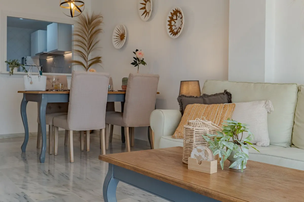 f2377579-97c5-426e-a914-4d06c4b87b5b