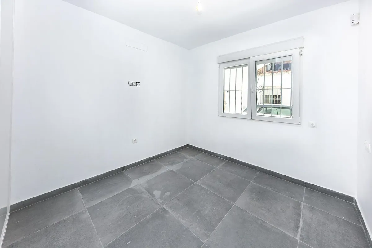 21b07c0c-4774-4fbf-90de-35e0286a5149