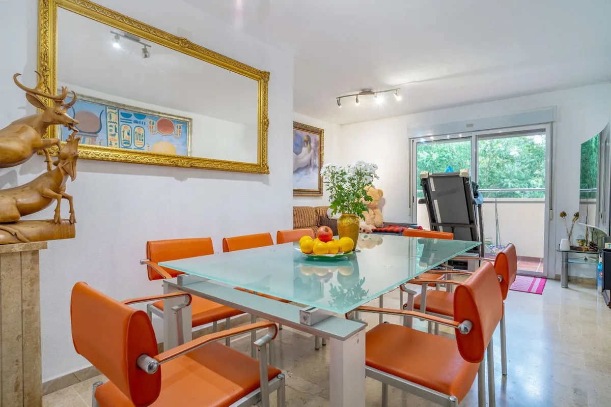 321fef1e-1b64-41a0-a209-4407602d284d