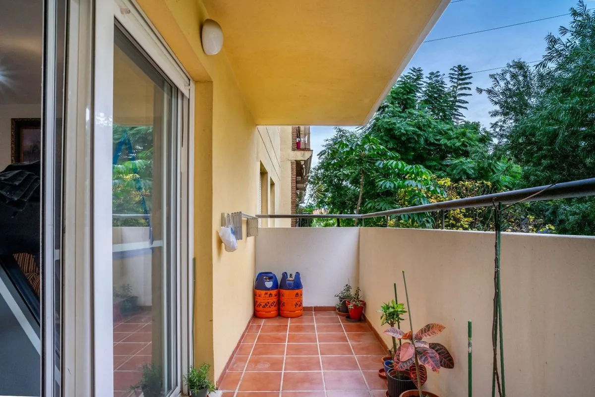 e25fee12-acc0-40aa-bb49-cf10ddd182fb