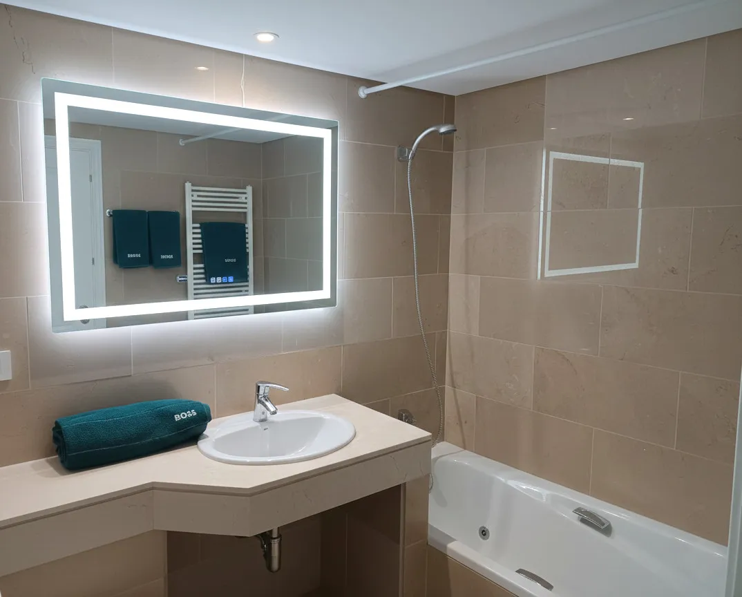 1c64e6f2-3b12-43b3-802b-6d50bf68d987