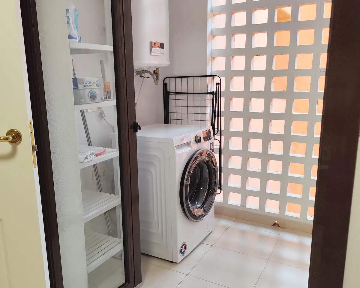 96b9af0d-8b67-4c74-affc-0ebd107afe70