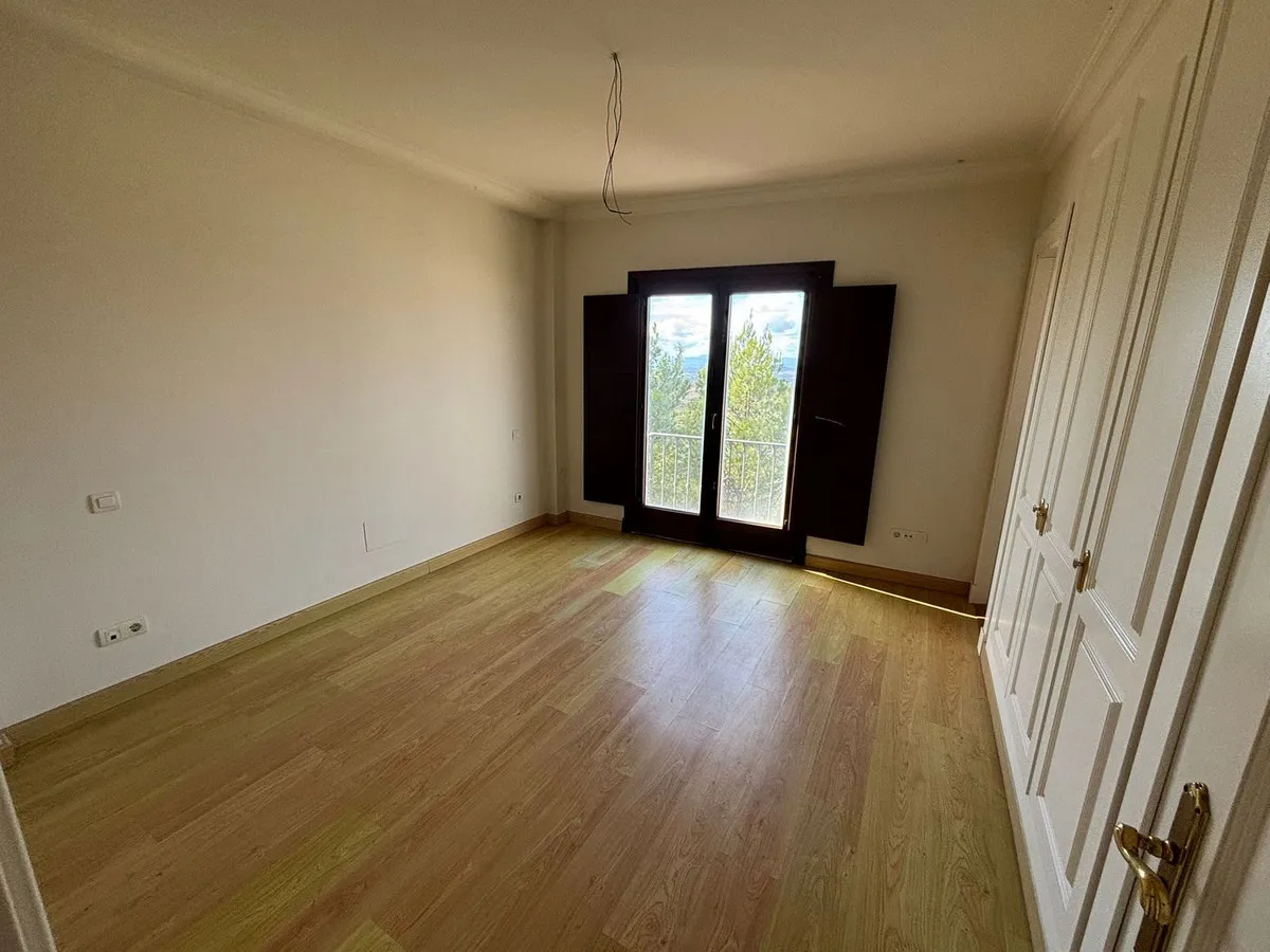 0c55a79b-f0f4-43b5-8273-8332a8ce184a