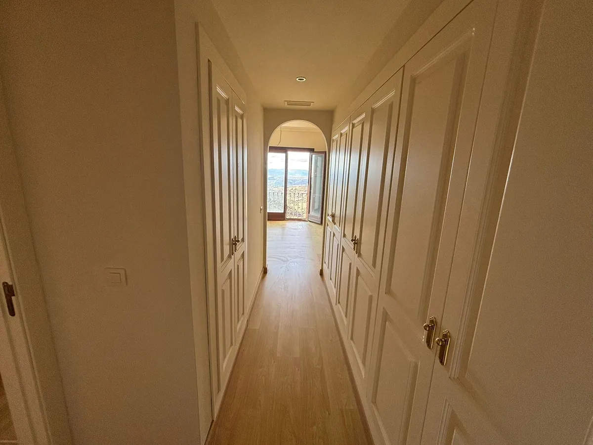 7c42824e-b401-4328-90e5-457daae763d1