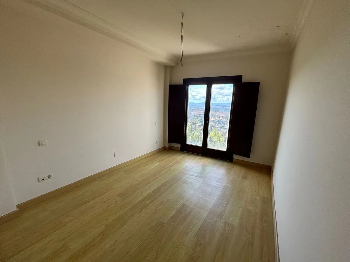 d93c0d4a-8d44-4a68-8450-a60b96c2145f