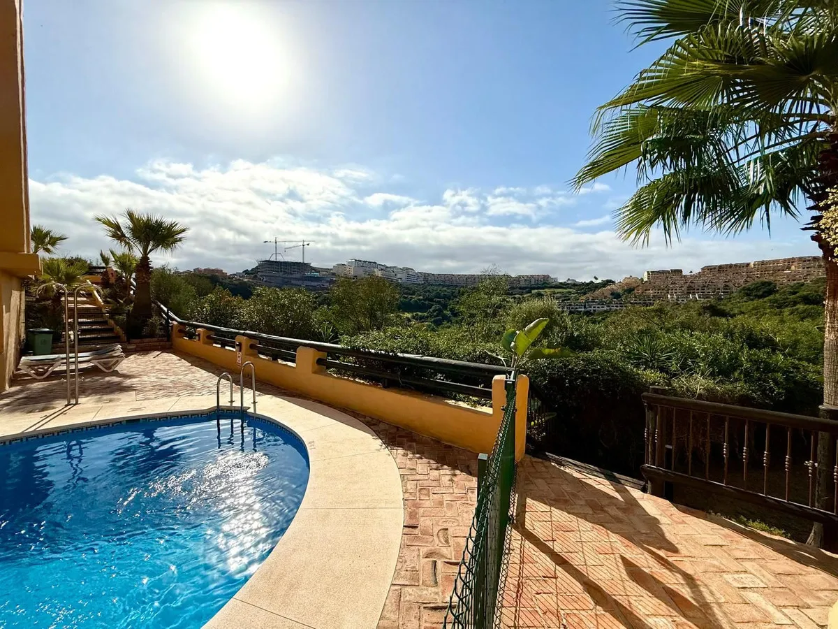 Elegant 3-Bedroom Apartment in Coto Real, Manilva