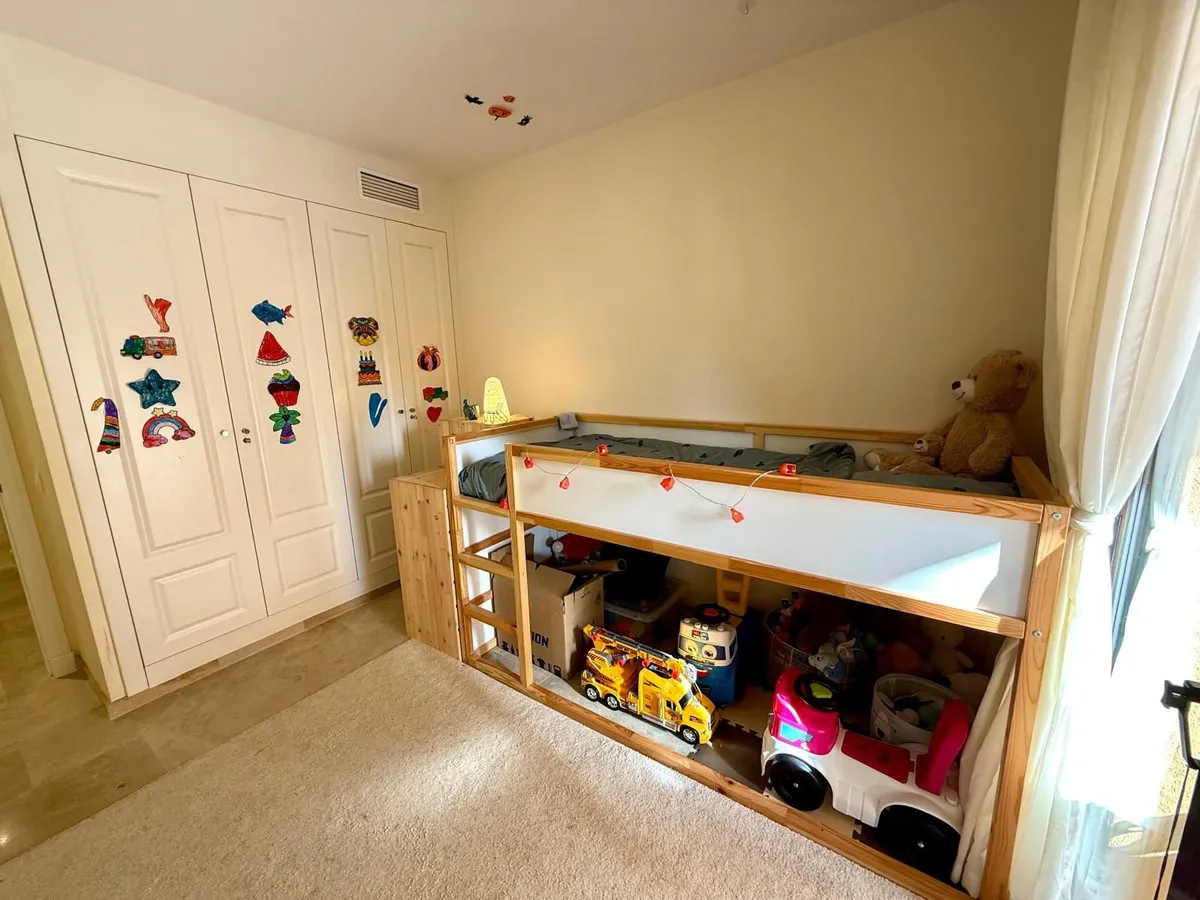 70018c75-3592-4b04-bcc7-06dac7d3dfe4