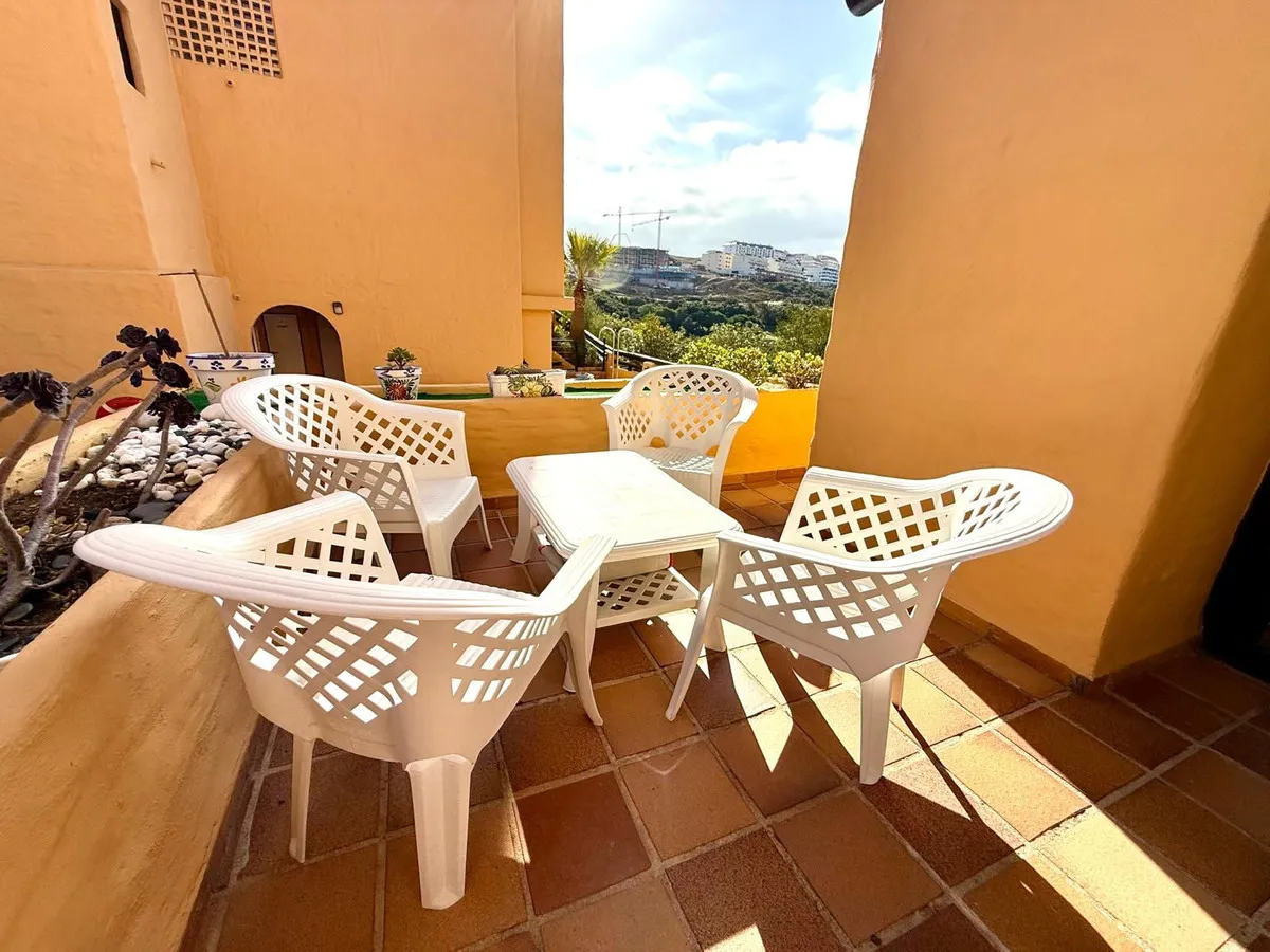 ac8cf7ae-8962-4e14-b3ee-f420ee51d561