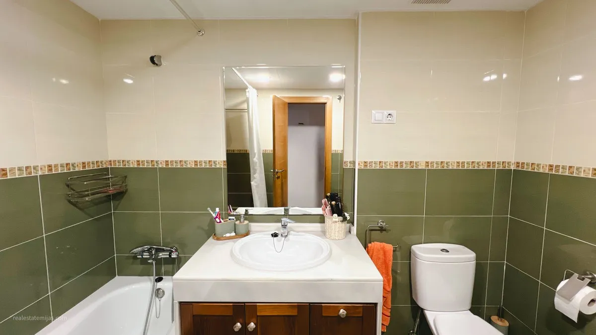 5964e03b-d489-449b-852e-2564a6caf0da