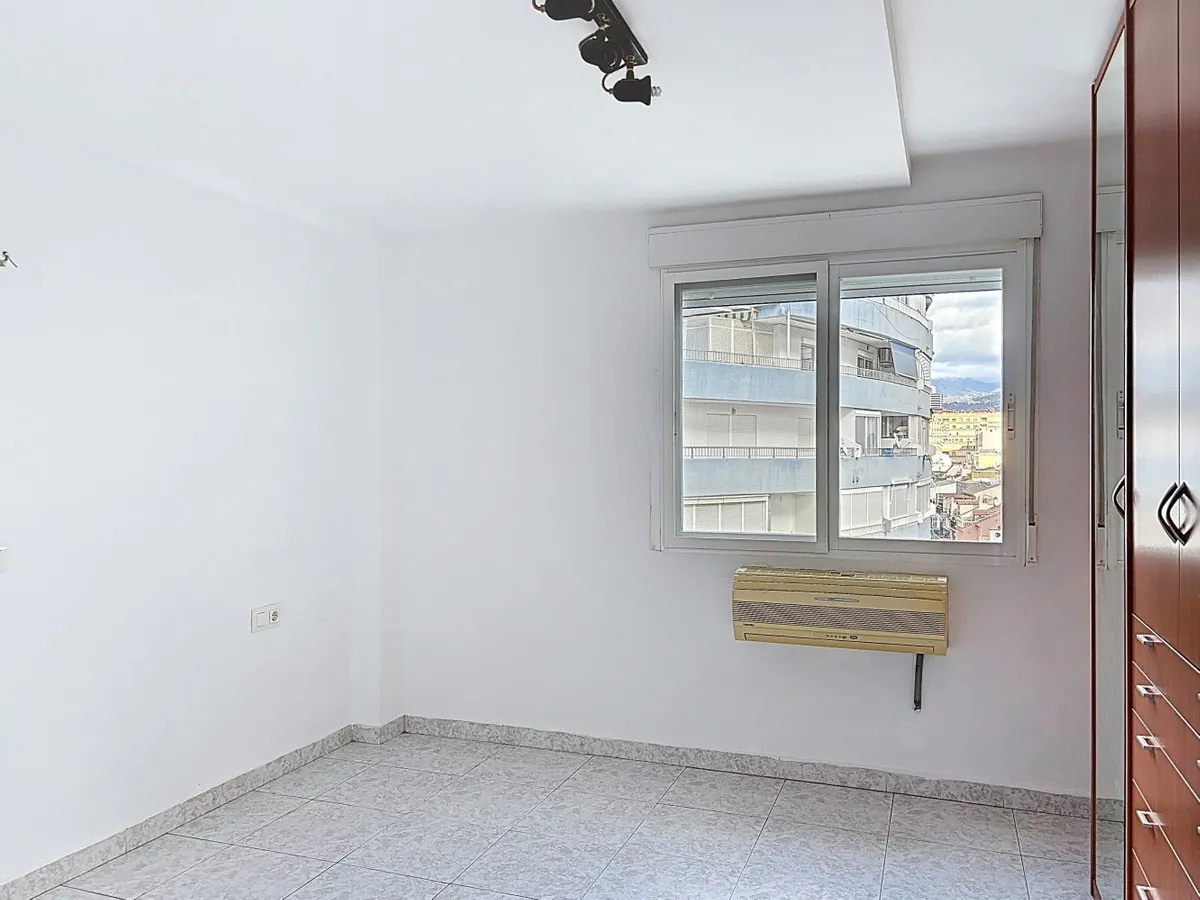 1648fc8a-ee1e-489a-a5c7-d42b4a6f0e19