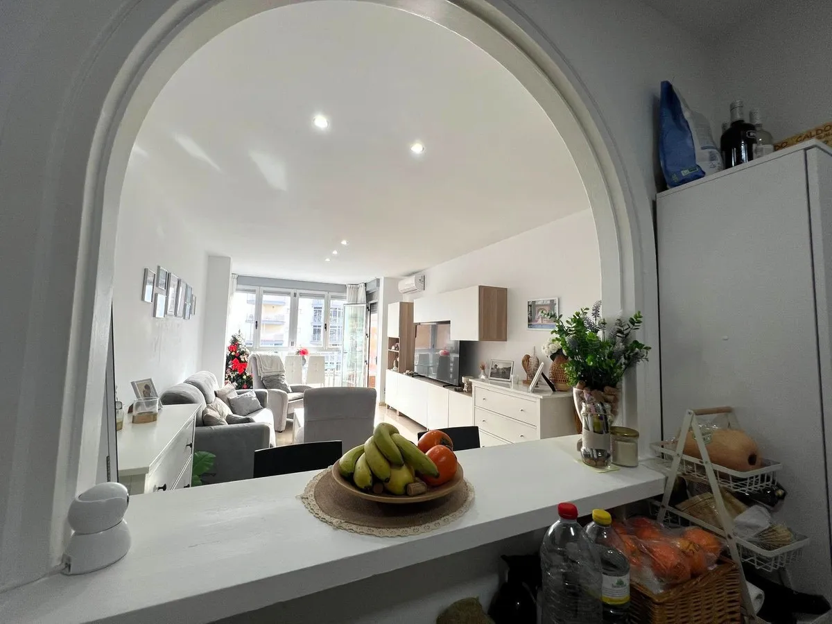 e69b7dc8-f894-4c8b-b01d-32999ac71944