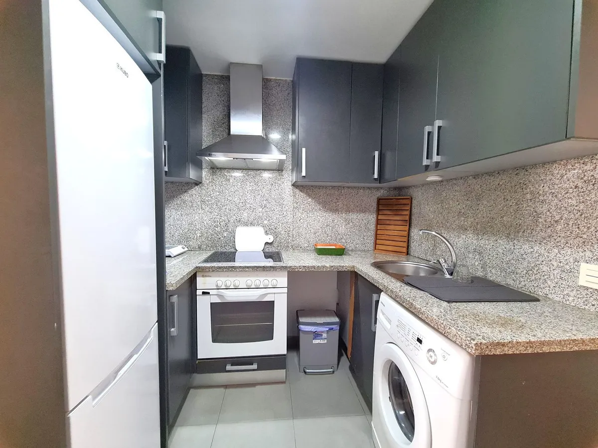 084fe73b-250d-4e4c-9b95-8fb2c2c398ce