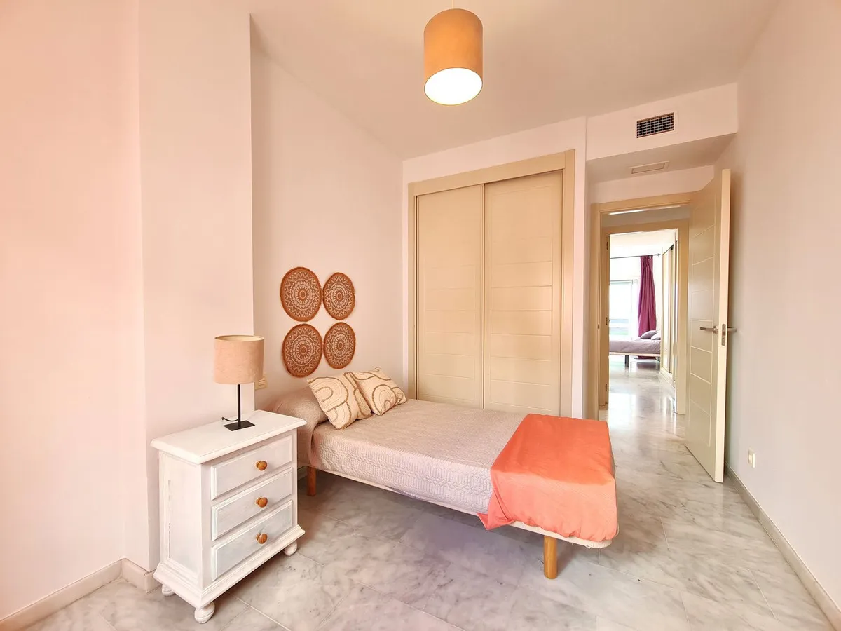 14b3043d-5e5c-4400-9573-881e019bf5a0