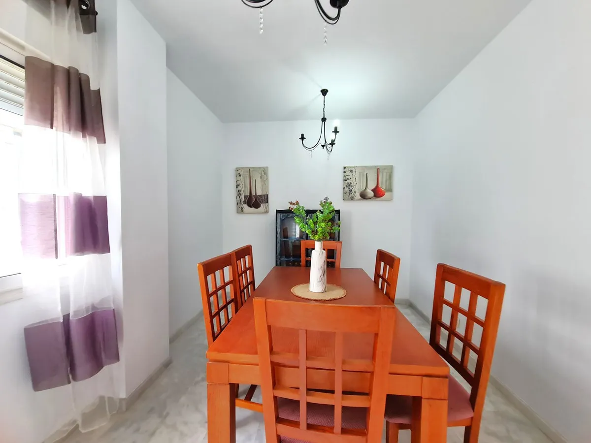 f39cf2b0-f6e4-403e-85d8-e340fded276c