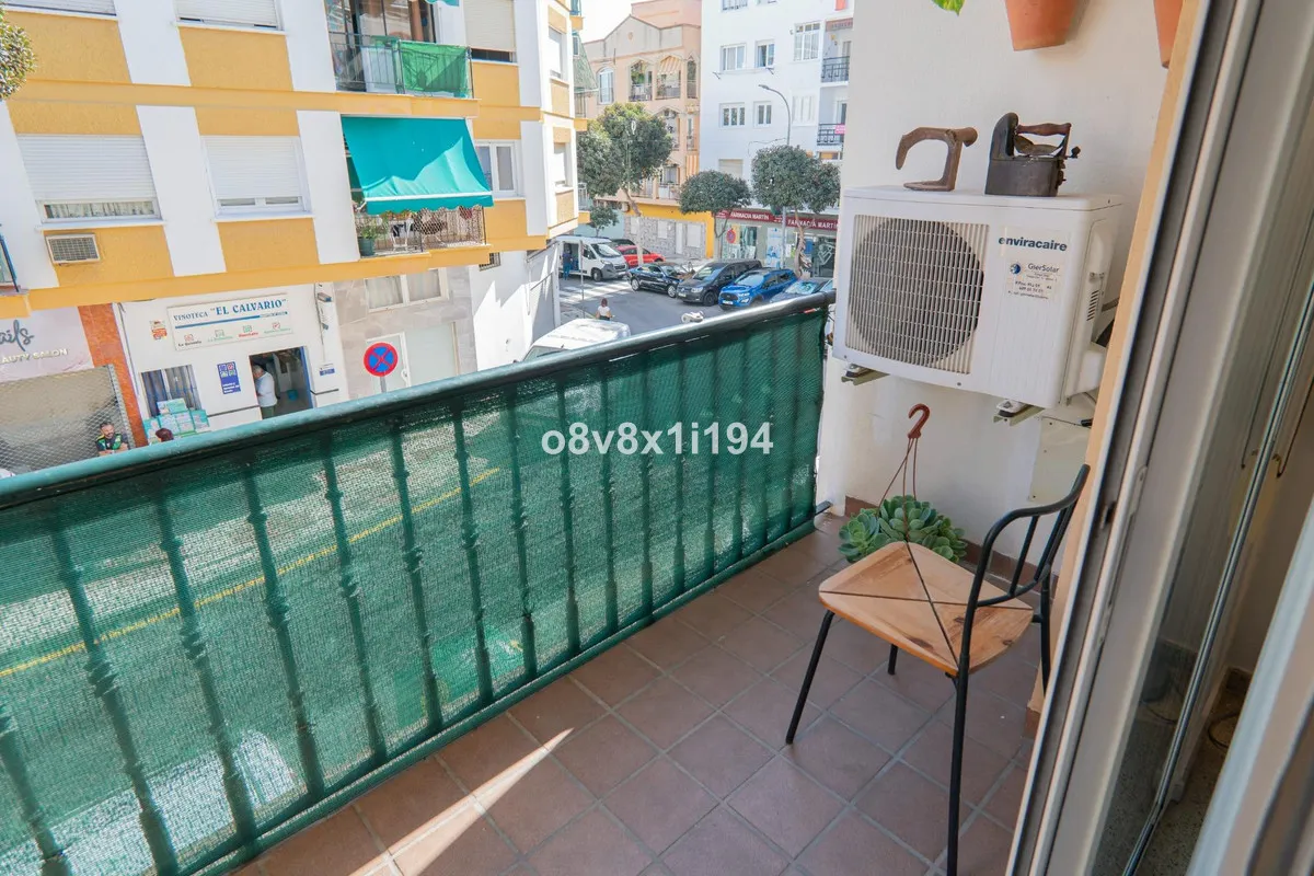 46523588-98ef-480e-8164-747faee3667f