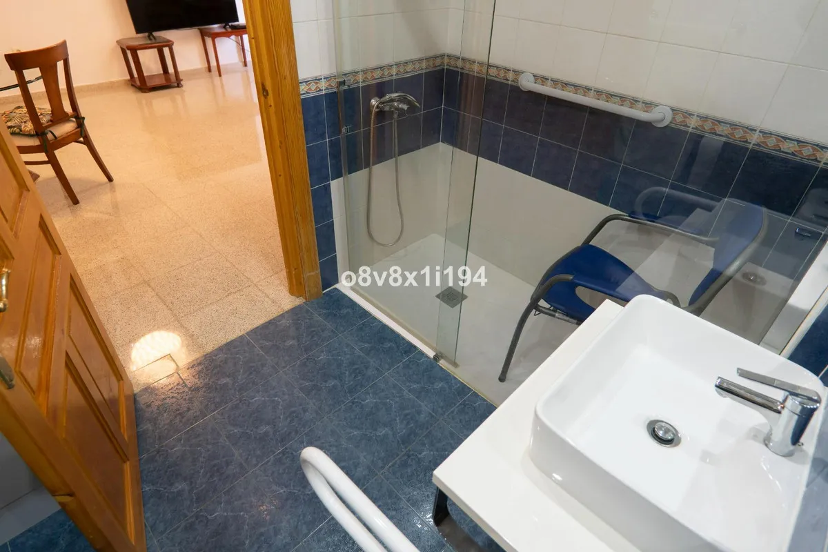 7e4de144-54f2-4bb5-b884-4d9c3b47e047