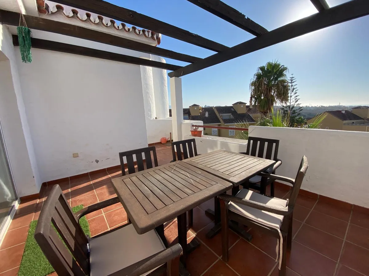 dd4bab97-b021-4b62-aec2-74431aee0f19