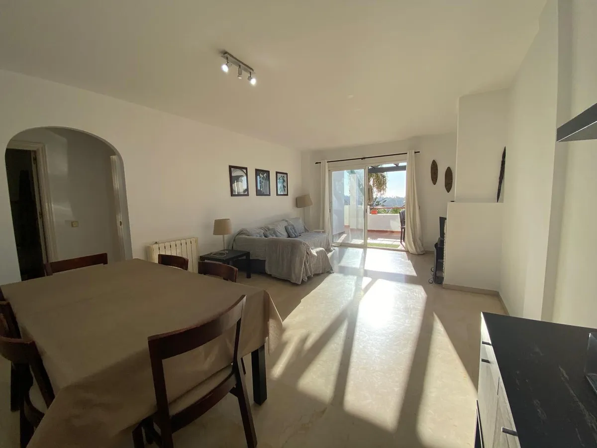 e4570d4a-5d73-43e4-bb45-ede2687afb6e