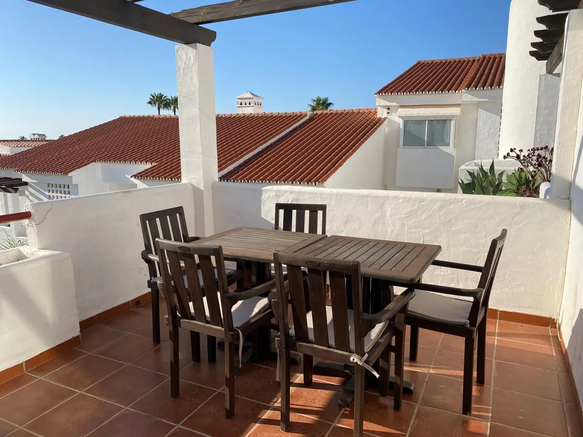 ea403702-458b-4f42-ac86-648c1b7f144d