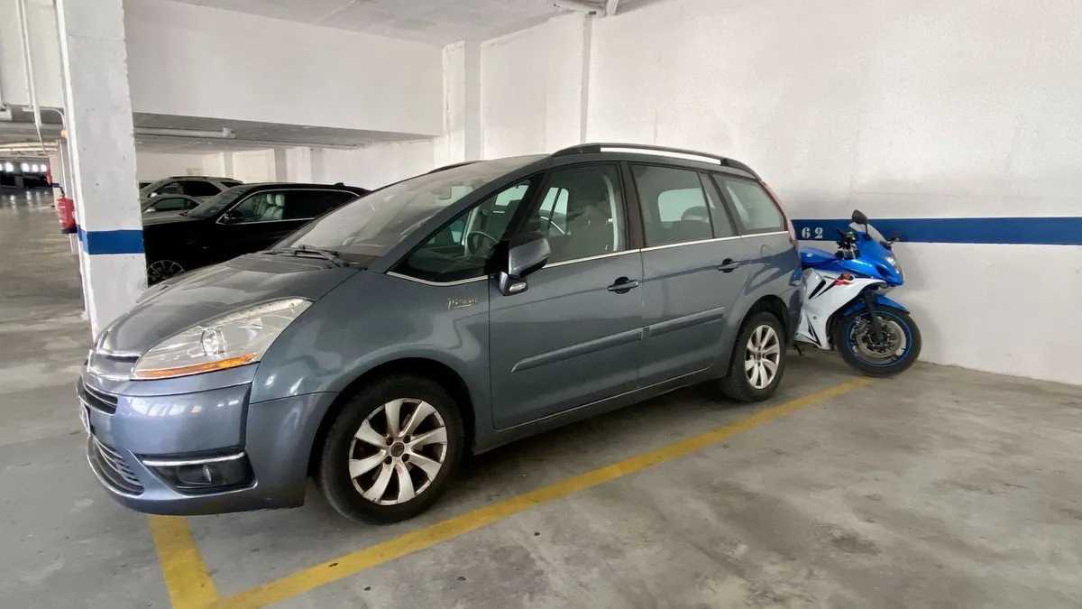 1b7d47dd-7a63-4d63-9053-71b99fb5b5db