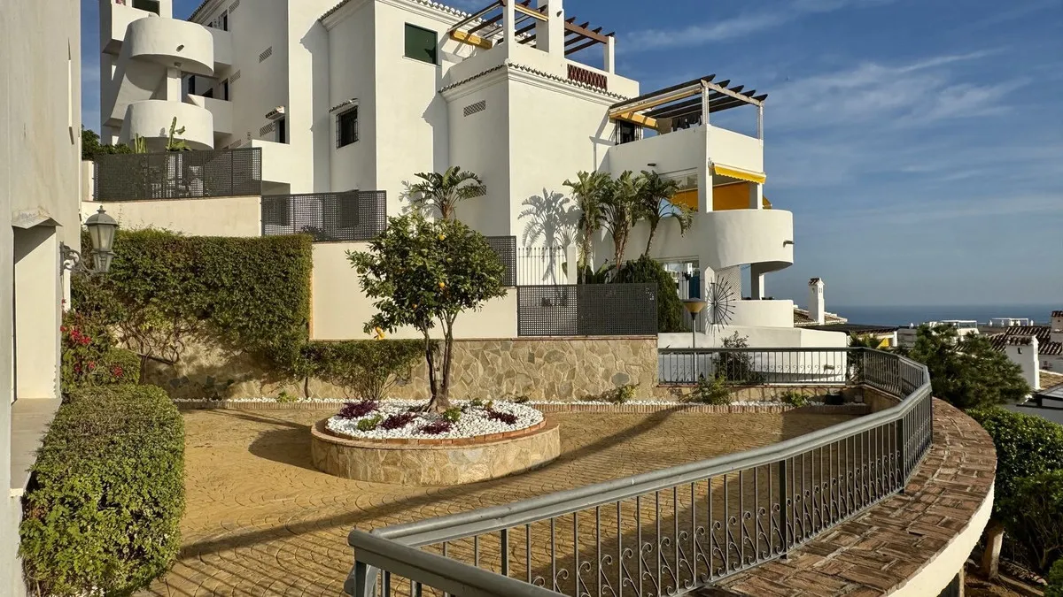 5ce3891b-b0f6-4a82-a9bc-0df83bcea667