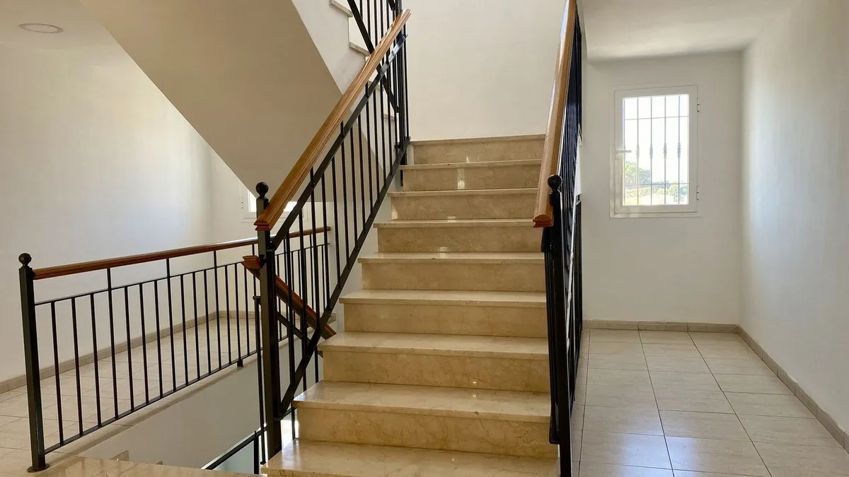 63c3c9c5-9c5b-42cf-90eb-0842deab6c53