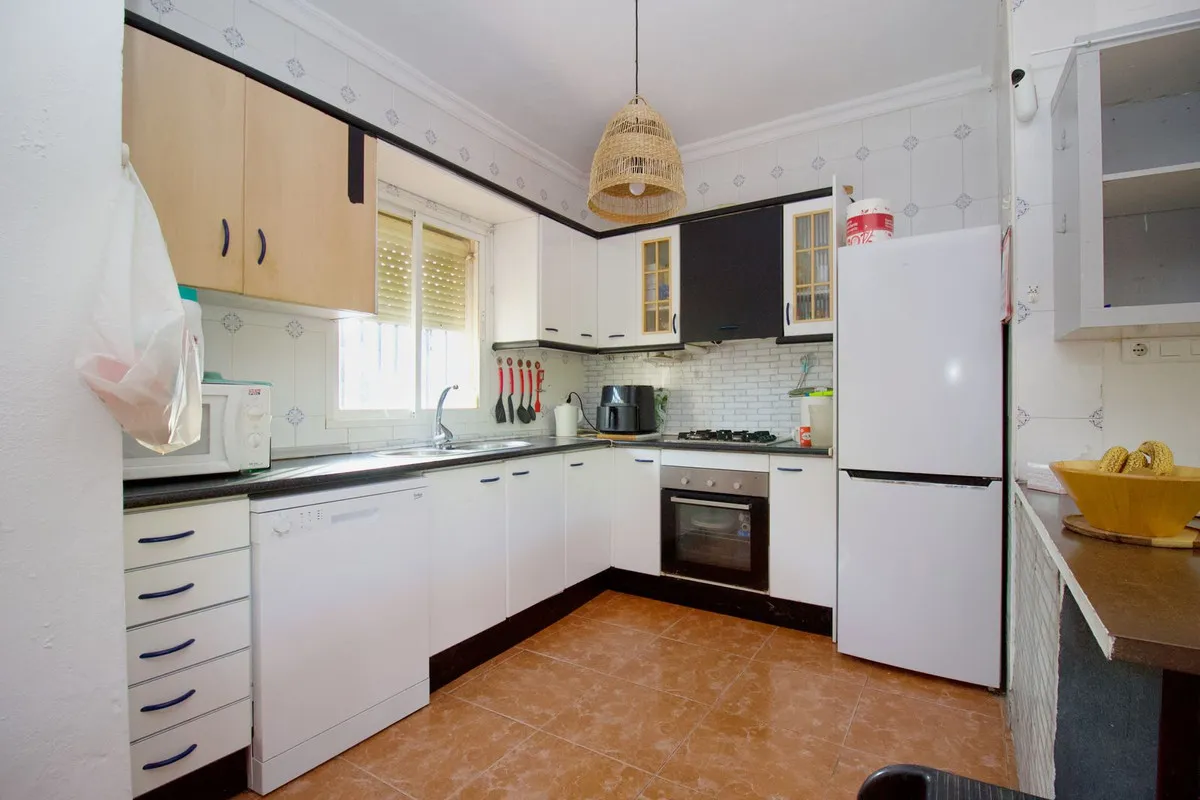 a24fe00d-6b30-4223-b745-09a4de109e46