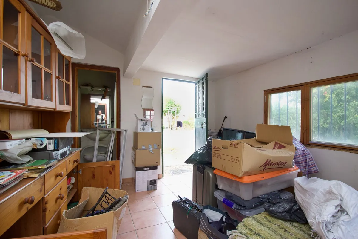 fa0aba1a-e072-441d-8a99-bd1f2a3f6b76