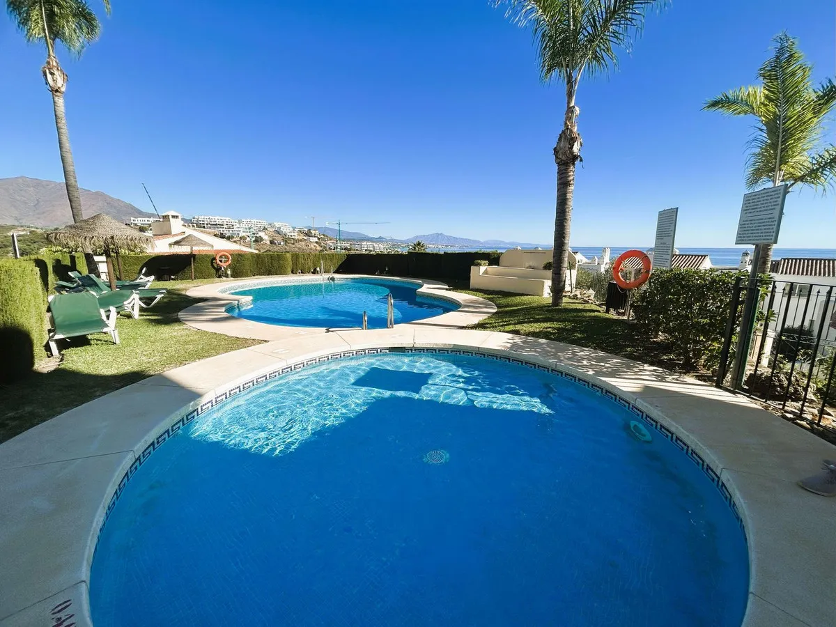 7ad94e1e-f91c-4c1c-beca-53e4b42ff26e