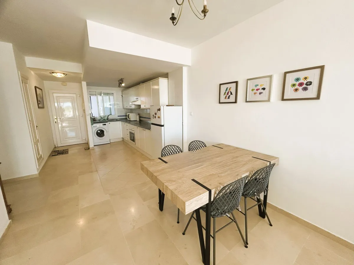 e72e31bb-d1c0-4e8f-ba37-e4045f86f856