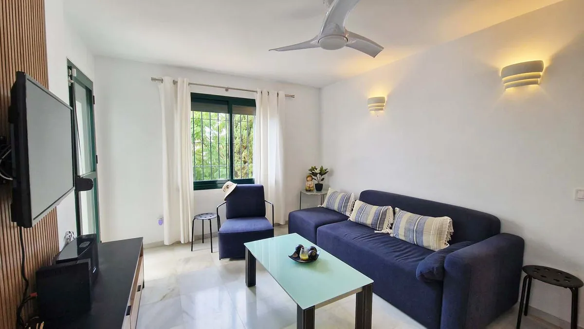 60eff5b5-f008-4c4a-8ef0-e624d6e22361